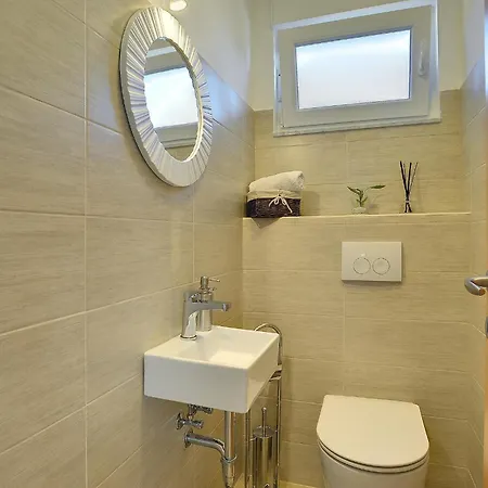 Family Friendly House With A Parking Space Galizana, Fazana - 22739 * Galižana