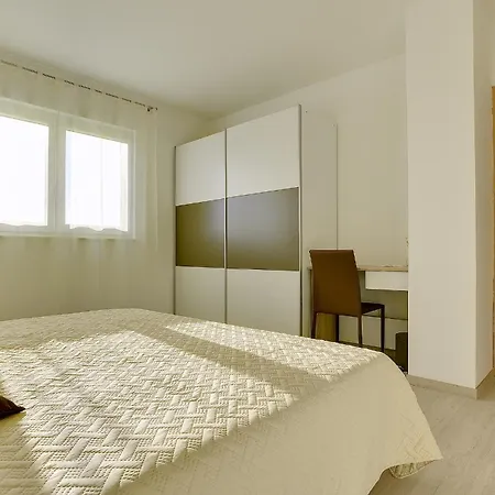Family Friendly House With A Parking Space Galizana, Fazana - 22739