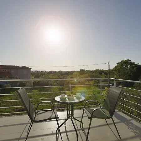 Vakantiehuis Family Friendly House With A Parking Space Galizana, Fazana - 22739 *