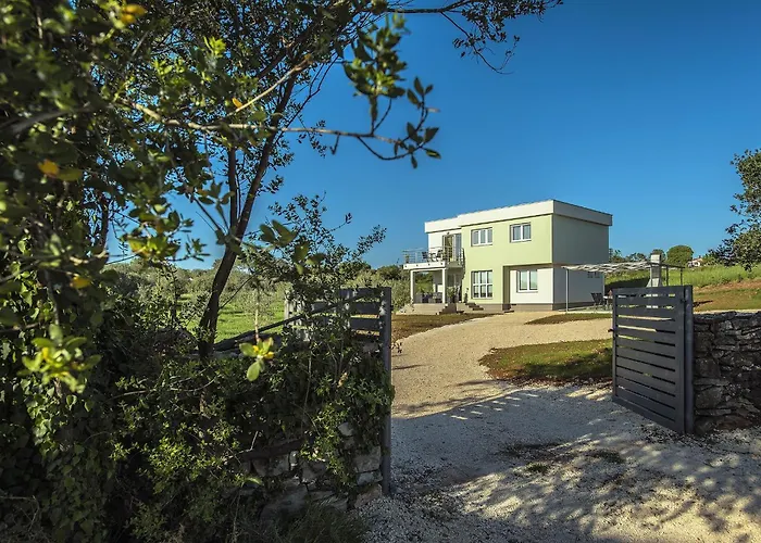 Feriehus Family Friendly House With A Parking Space Galizana, Fazana - 22739